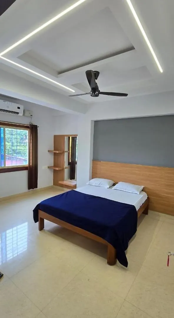 Gln Residency Pure Veg Hotel Kalvadi