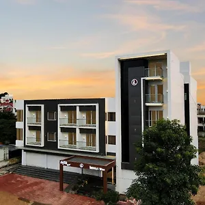Hotel Lexus, Mysore